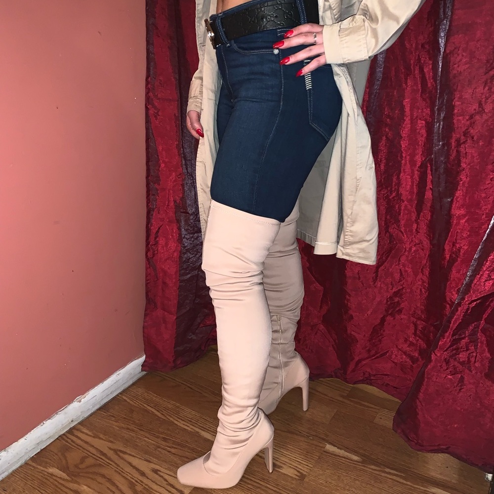 Knee/Thigh High shoes ✨ nude, size 5.5/6
